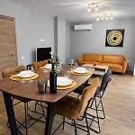 Spacious Sunny Flat With 2 Bedrooms In The Heart Of 아파트 *