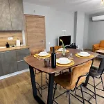 Spacious Sunny Flat With 2 Bedrooms In The Heart Of 아파트 플로브디프