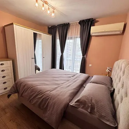 Spacious Sunny Flat With 2 Bedrooms In The Heart Of 아파트 *