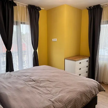 아파트 Spacious Sunny Flat With 2 Bedrooms In The Heart Of 플로브디프